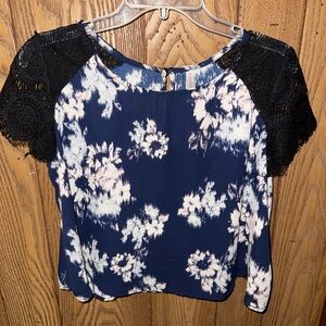 Xhilaration Navy Floral Top with Black Lace Sleeves